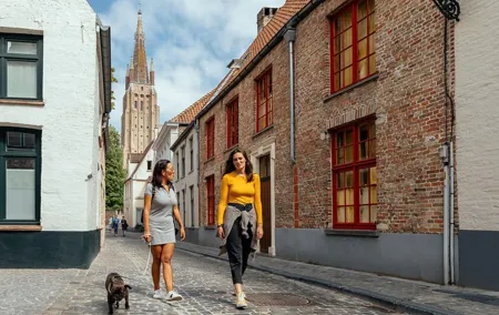 Bruges PRIVATE City Kickstart Tour With Locals
