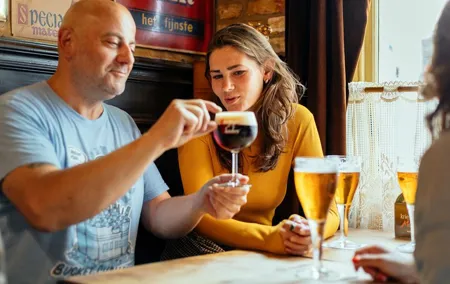 Drinks & Bites in Bruges Private Tour