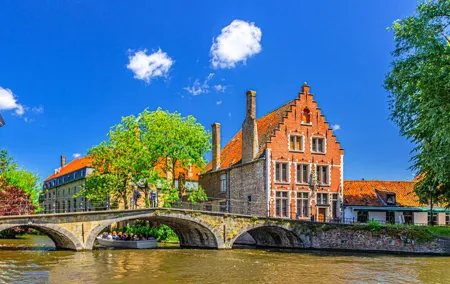 Half Day Private Historical Tour of Bruges
