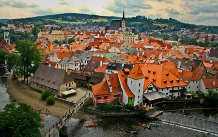 Private transfer from Prague to Salzburg with Stopover in Cesky Krumlov
