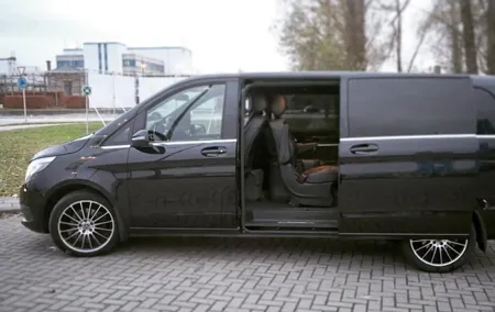 Taxi Ghent < - > Schipol Airport Amsterdam (1 to 8 Seats )