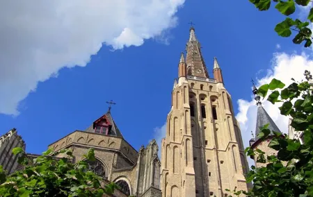 Bruges Walking Tour: History, Hidden Gems & Michelangelo's Statue