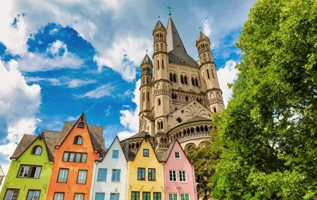 Door-to-door private English-speaking driver: Bruges to Cologne