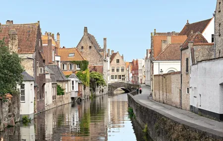Bruges UNESCO Treasures: Exclusive Private Walking Tour