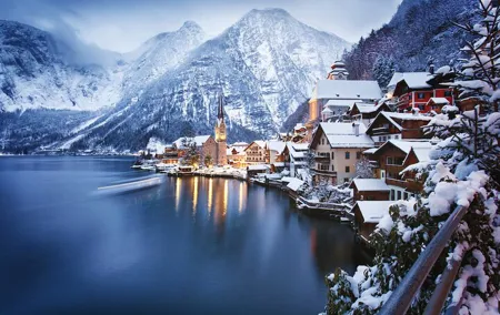 Private tour from Salzburg to Mondsee - St Gilgen - Hallstatt