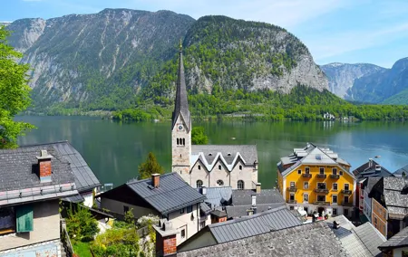 Private Eagle's Nest and Hallstatt tour from Salzburg