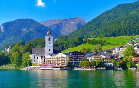 Private Lake District, St. Wolfgang and St. Gilgen Tour