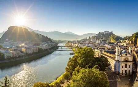 Austrian Lakes and Salzburg Full Day Private Tour from Vienna