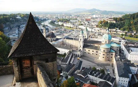 Private 2-hour Walking Tour of Salzburg with official tour guide