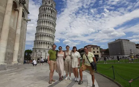 Best of Pisa: Small Group Tour with Admission Tickets
