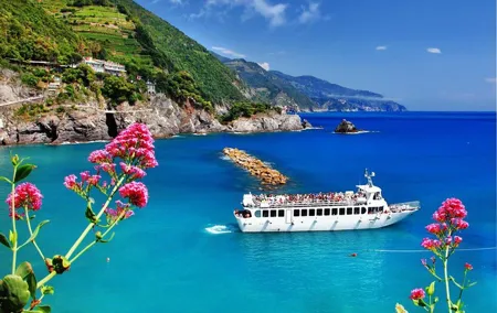 Cinque Terre tour in Small Group from Pisa