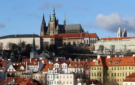5 days private sightseeing tour from Prague to Budapest