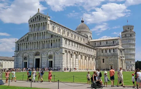 Pisa's Leaning Tower Climbing, Cathedral, Cemetery and Baptistery guided visit