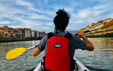 Kayak tour on the river Arno, Pisa (aperitif upon request)