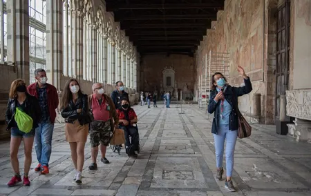 Guided tour of Piazza dei Miracoli in Pisa