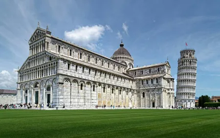 Timed Entrance Leaning Tower Pisa and Cathedral with Audio