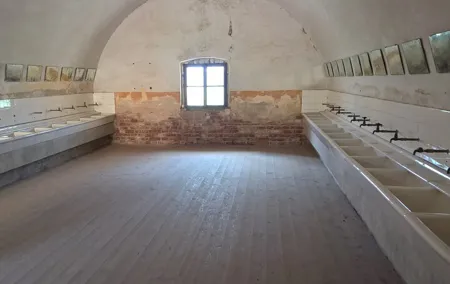 Private Day Trip to Terezín Concentration Camp from Prague with a local