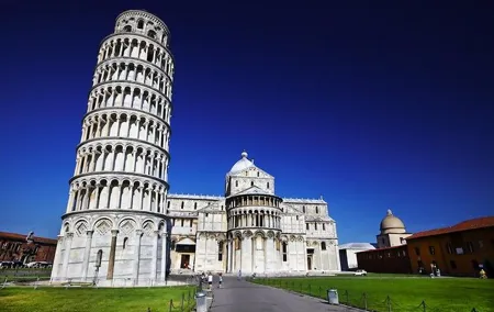 The best of Lucca and Pisa tour