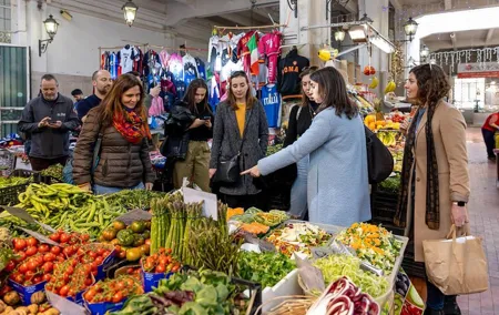 Private market tour, lunch or dinner and cooking demo in Rimini