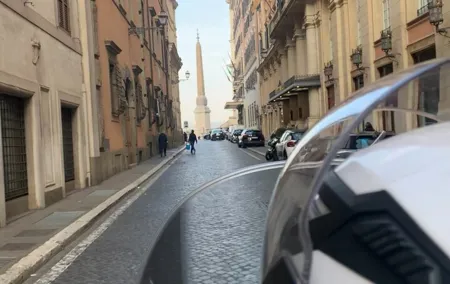 Private Scooter Tour in Rome with a Guide