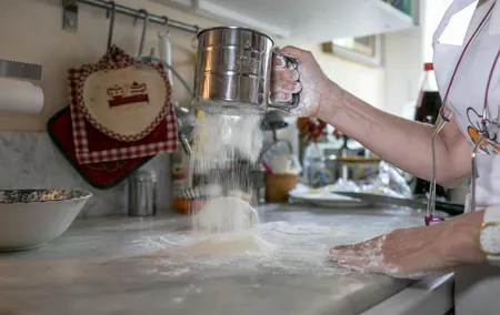 Private Pasta & Tiramisu Class at a Cesarina's home with tasting in Cervia