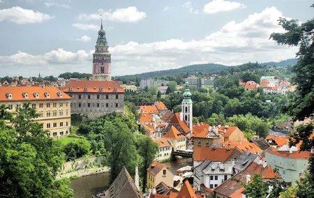 2-Day Private tour from Prague to Munich via Hallstatt, Salzburg and Krumlov