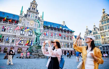 Antwerp Sightseeing Tour from Brussels
