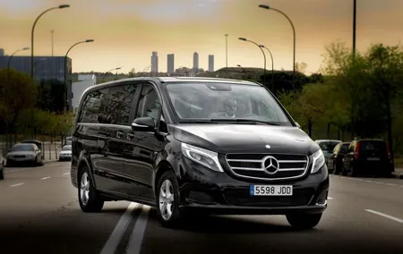 Private Departure Transfer from Brussels City to Brussels Airport by luxury van