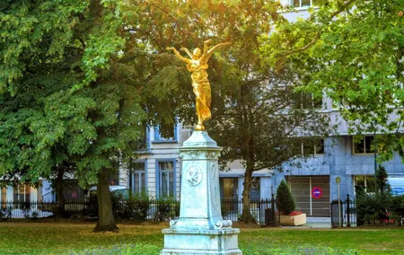 Brussels Treasure Hunt: Gold Quest Walking Adventure