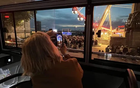 Brussels Tootbus before night sightseeing tour