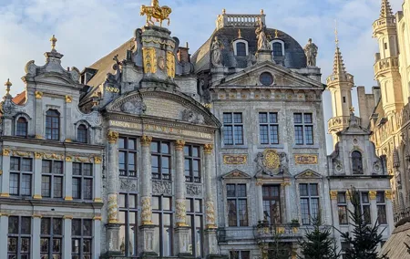 Brussels Walking Tour with Chocolate and Culture