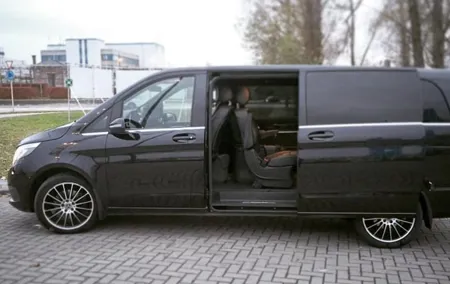 Taxi Shuttle Brussels < - > Maastricht (1 to 8 PLACES)