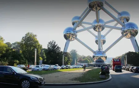 Private transfer From Charleroi airport to Bruges by luxury car