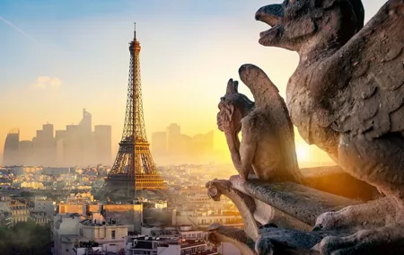 Private transfer from Brussels to Paris, 2h Sightseeing stop