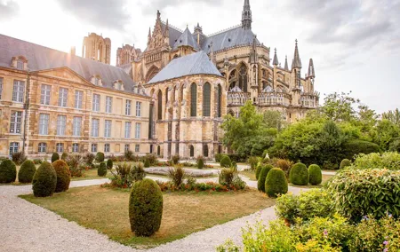 Door-to-Door private transfer from Brussels to Reims