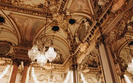 15 Hours Day Trip from Brussels to Bruges and Paris