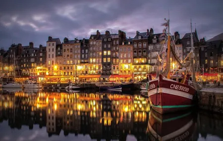 Private Transfer from Bruxelles to Honfleur - Up to 7 people