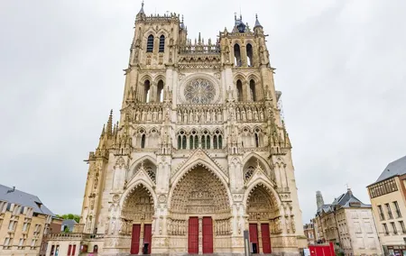 Private transfer from Brussels to Le Havre, 2h Stop in Amiens