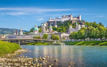 Private transfer from Prague to Salzburg (MPV 4 pax )