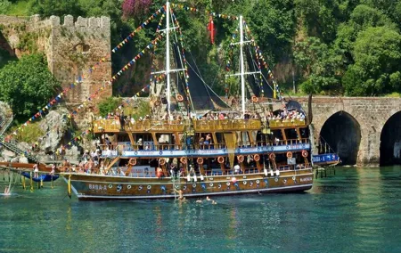 Antalya City Tour İncluding Bout Ride With Two Waterfall