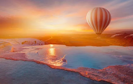 Pamukkale Hot Air Balloon Ride Certificate and 2 Meals in Antalya
