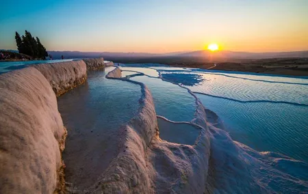 Pamukkale, Cleopatra’s pool, Hieropolis from Antalya with lunch