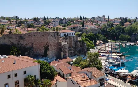 Private Guided Food & Walking Tour : Discover Antalya