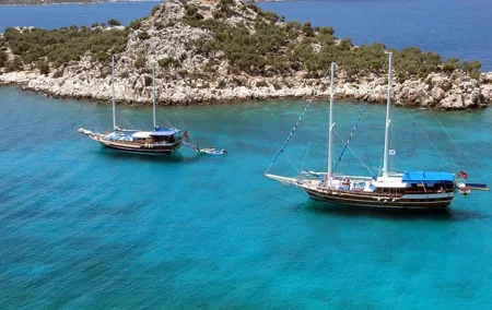 Private Daily Boat Tour !