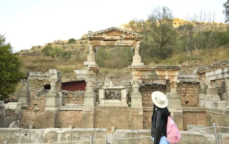 Aegean Dream : Travel to Pamukkale, Laodicea, Ephesus, Kusadasi