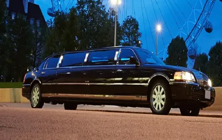 Antalya Airport (AYT) to Konyaalti Transfer - Limousine