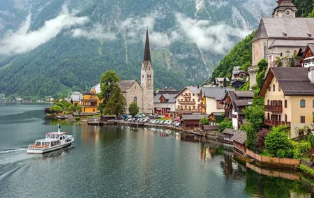1-way Prague to Hallstatt - private transfer for up to 7 persons