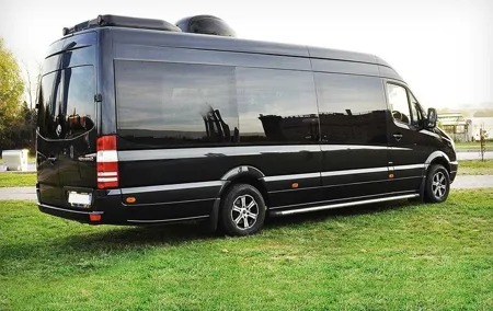 Antalya Airport (AYT) to Kundu Transfer - TOP VIP Minibus