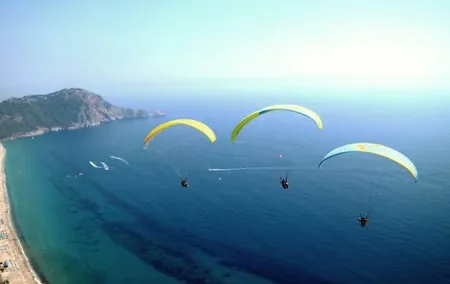 Alanya Paragliding and City Tour with Round Transfer from Antalya