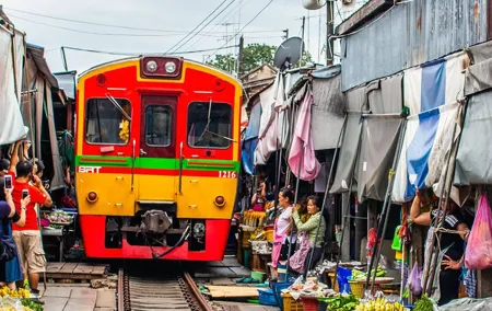 Bangkok: Floating Market & Train Market Discovery